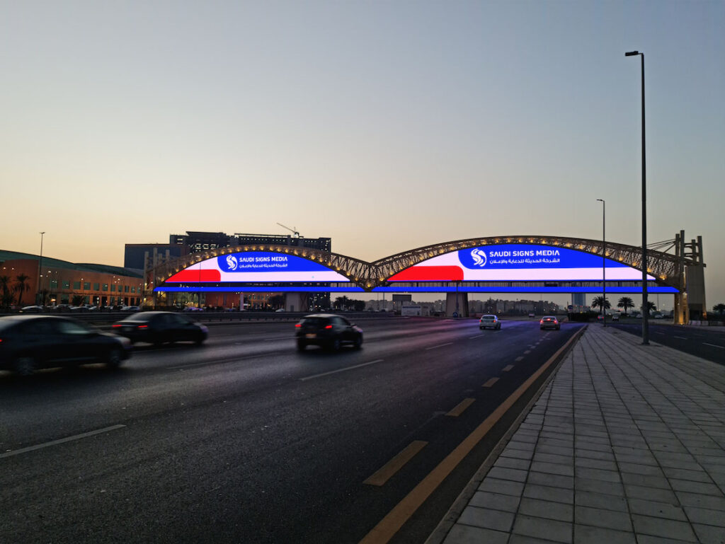 Saudi Signs expands production capabilities with second Zünd machine from Jackys Business Solutions